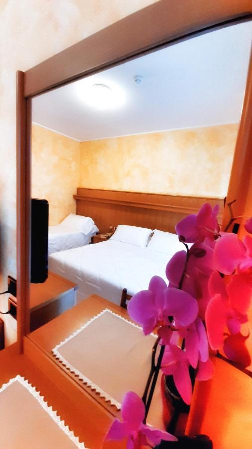 Hotel & Wellness Fra I Pini 리그나노 사비아도로 외부 사진