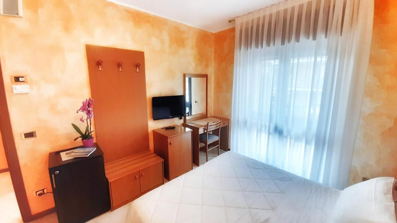 Hotel & Wellness Fra I Pini 리그나노 사비아도로 객실 사진