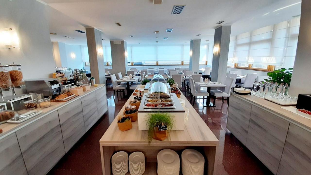 Hotel & Wellness Fra I Pini 리그나노 사비아도로 외부 사진