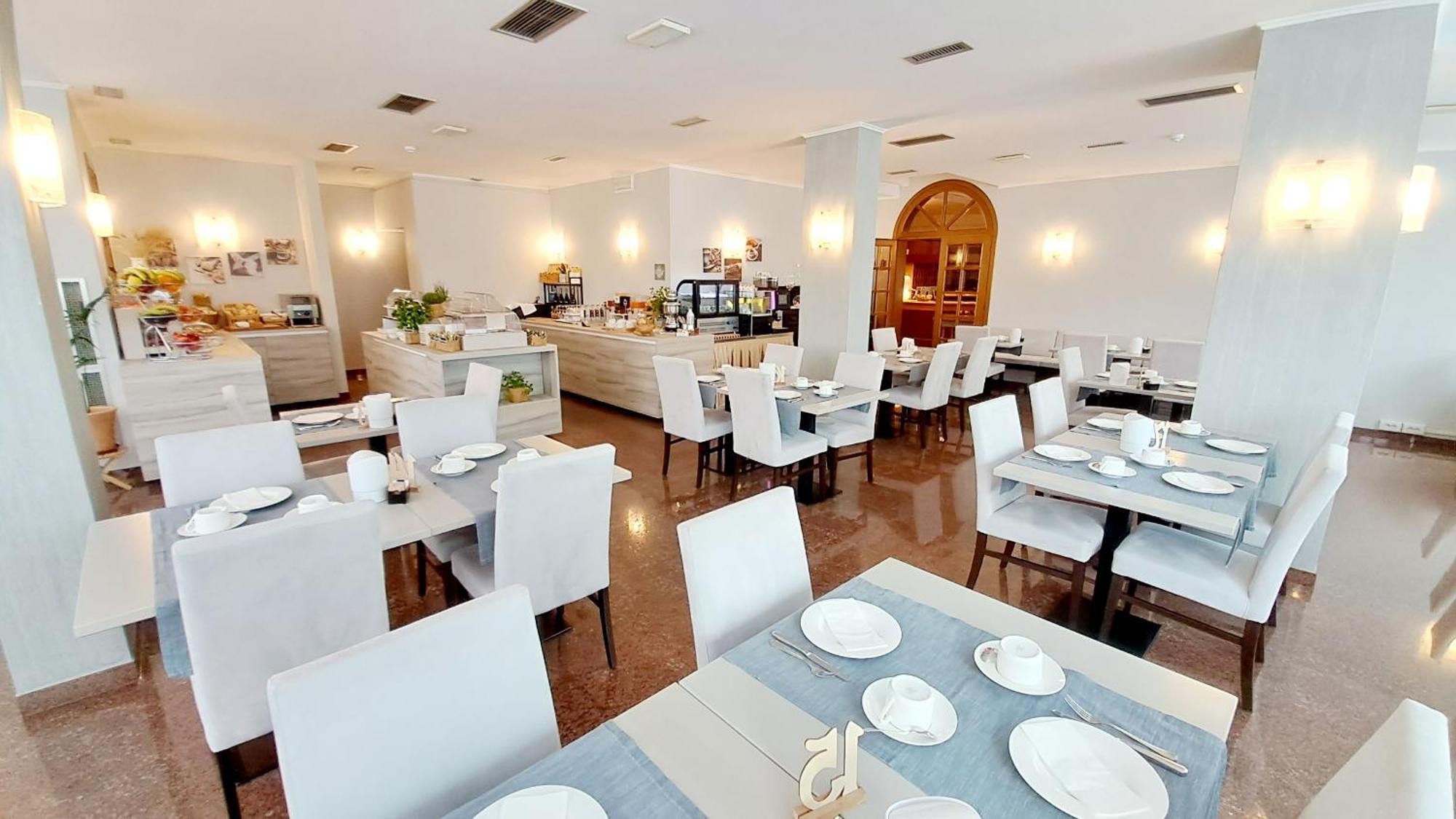 Hotel & Wellness Fra I Pini 리그나노 사비아도로 외부 사진